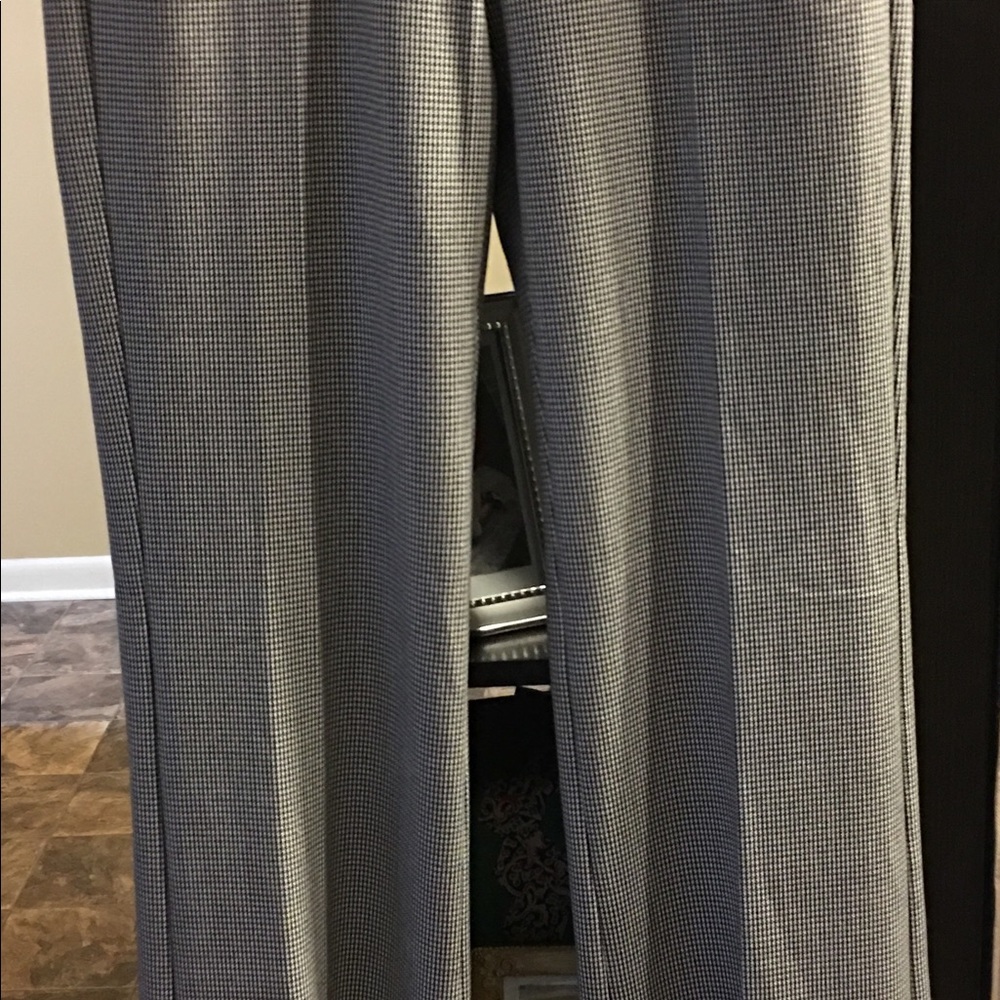 Express Editors - Picture 2 of 8